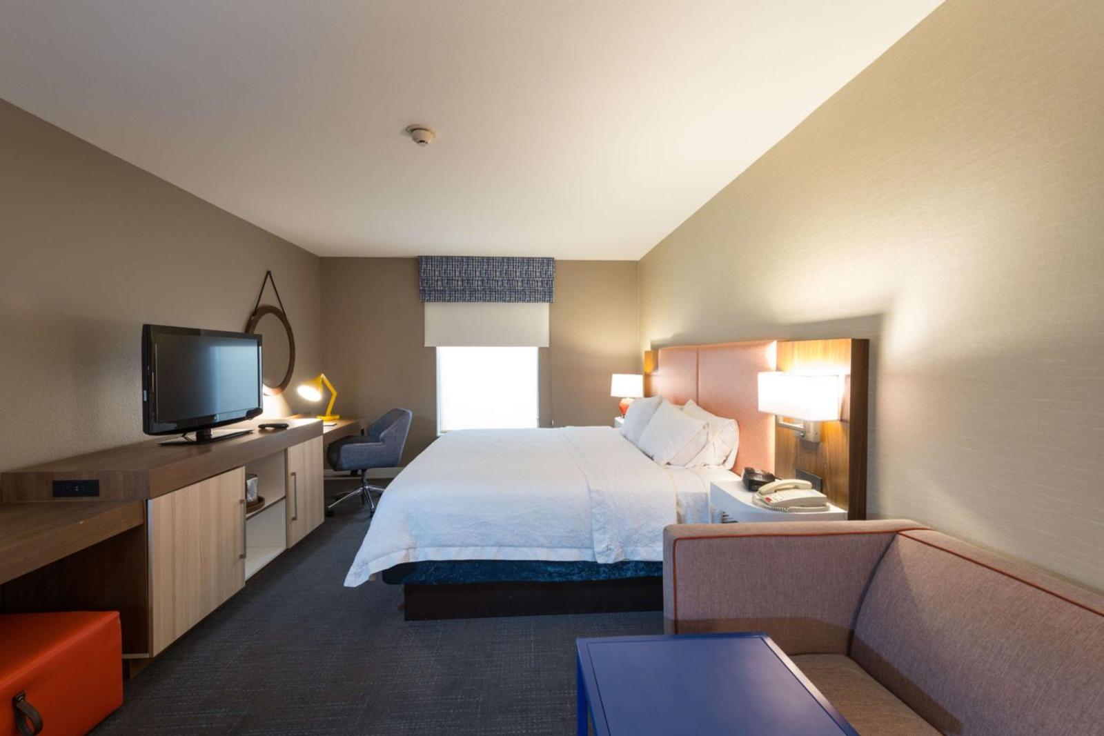 Hampton Inn By Hilton And Suites Jamestown