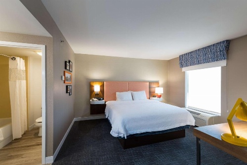 Hampton Inn By Hilton And Suites Jamestown image 2